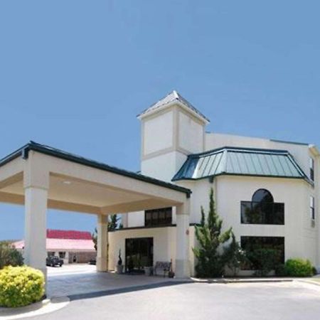 Quality Inn & Suites Tarboro - Kingsboro Bagian luar foto