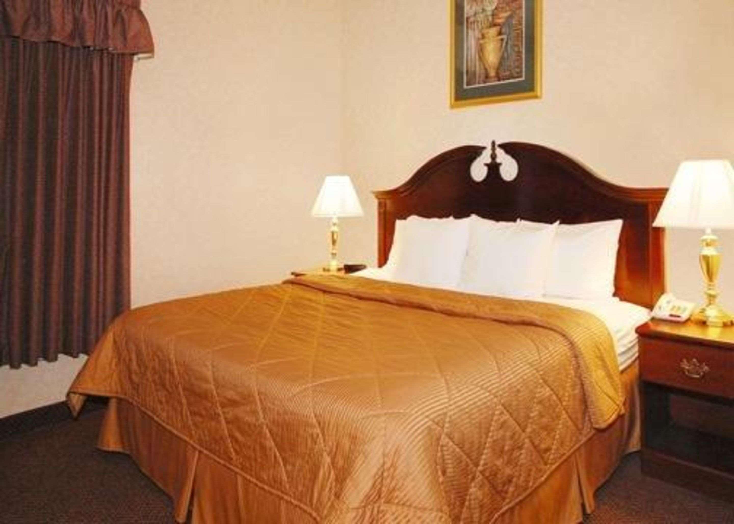 Quality Inn & Suites Tarboro - Kingsboro Bagian luar foto