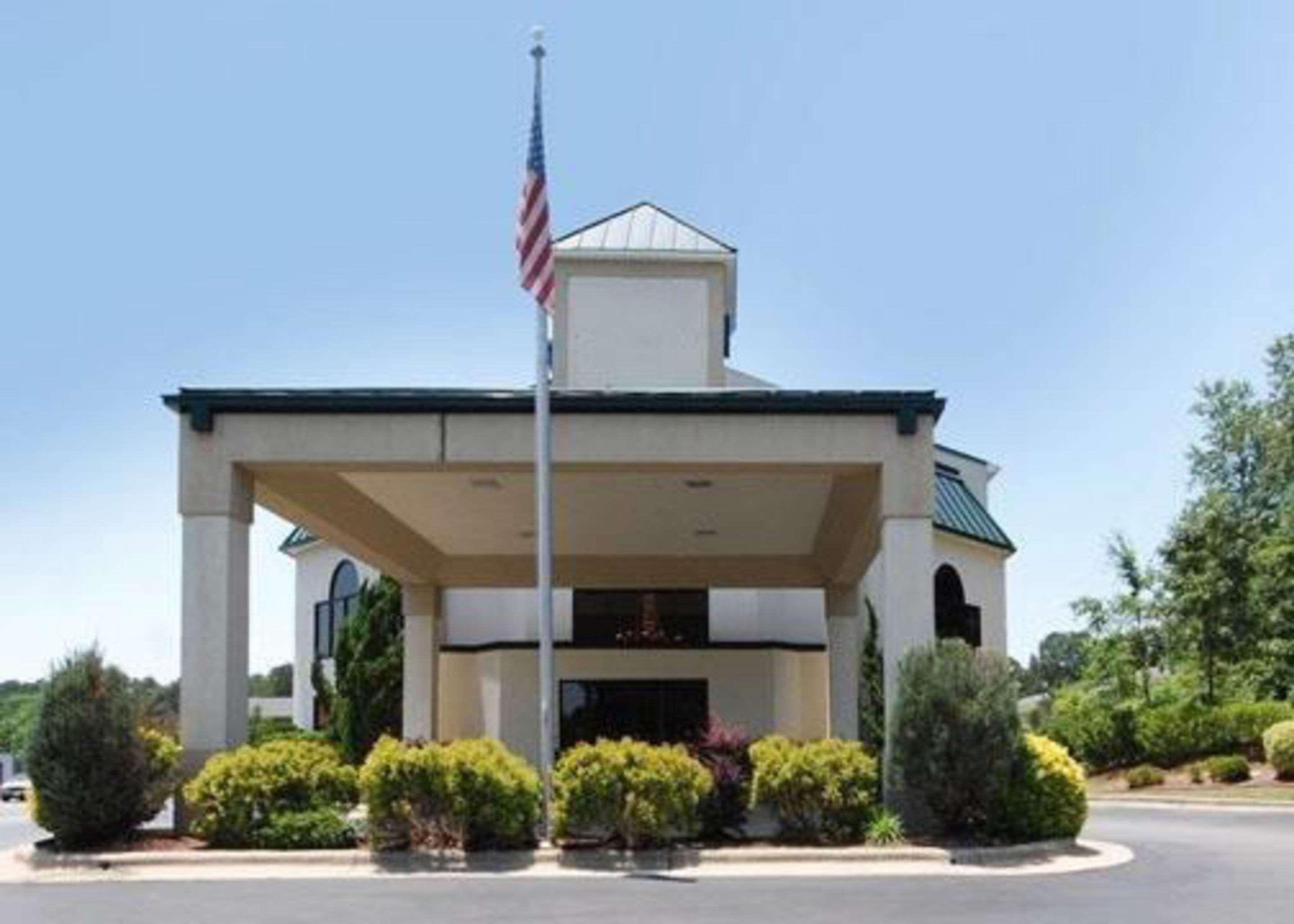 Quality Inn & Suites Tarboro - Kingsboro Bagian luar foto