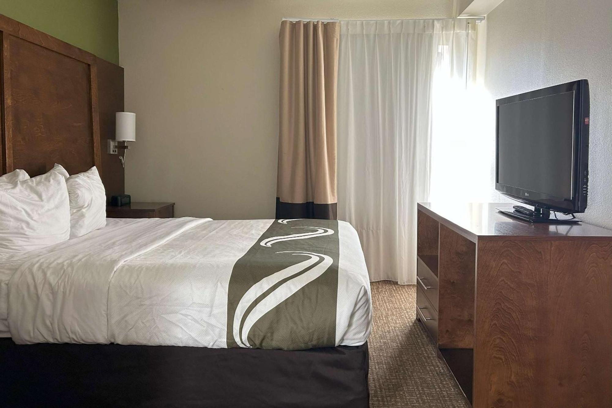 Quality Inn & Suites Tarboro - Kingsboro Bagian luar foto