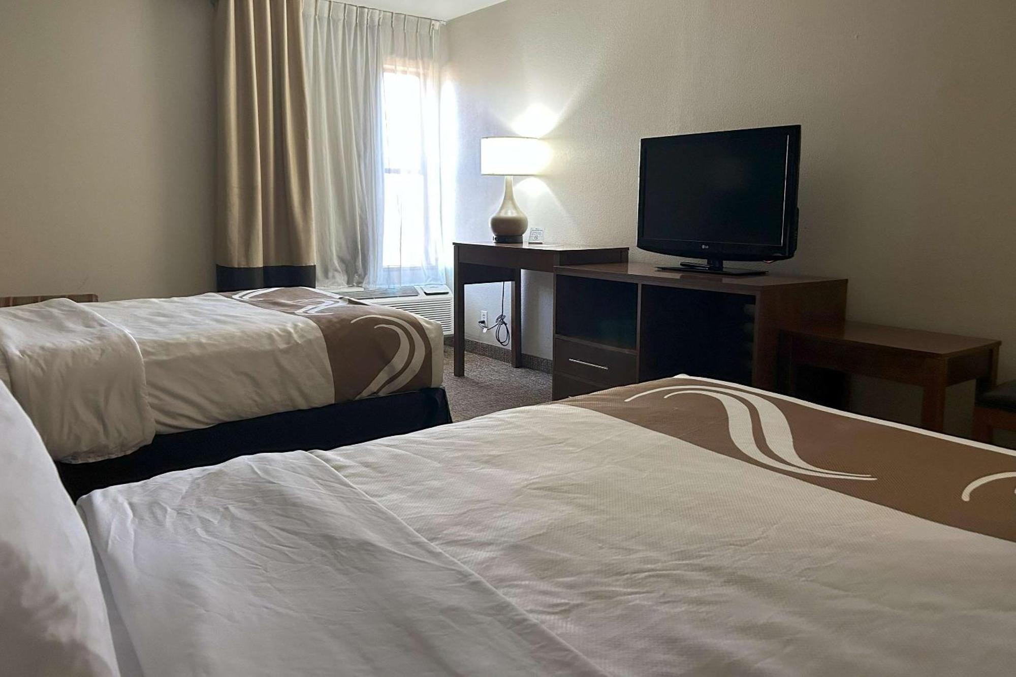 Quality Inn & Suites Tarboro - Kingsboro Bagian luar foto