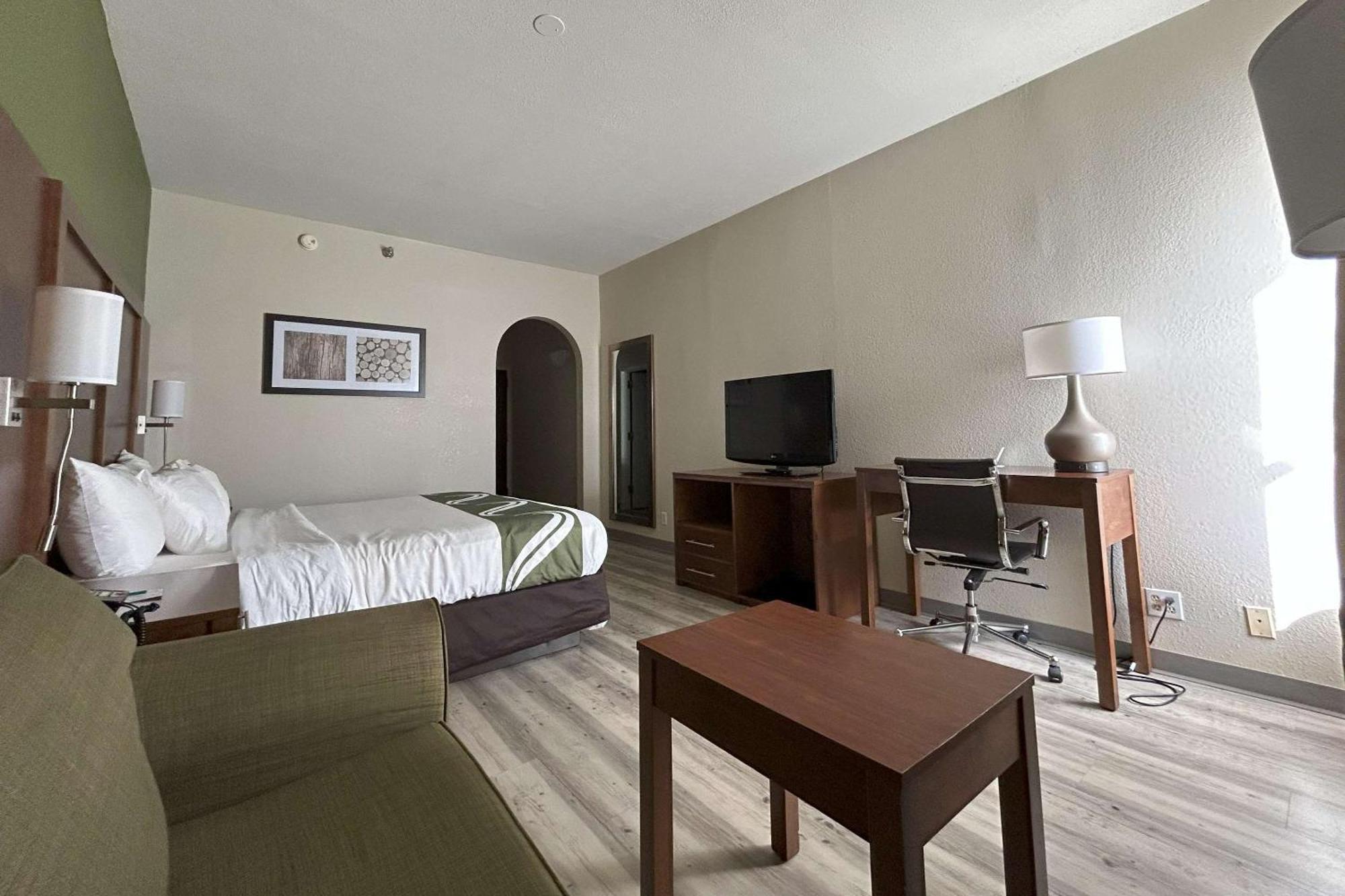 Quality Inn & Suites Tarboro - Kingsboro Bagian luar foto